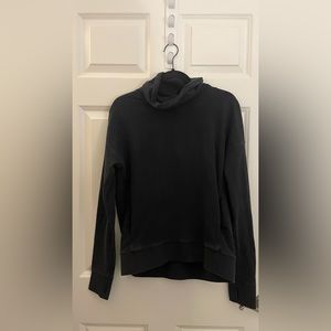 lululemon crew neck